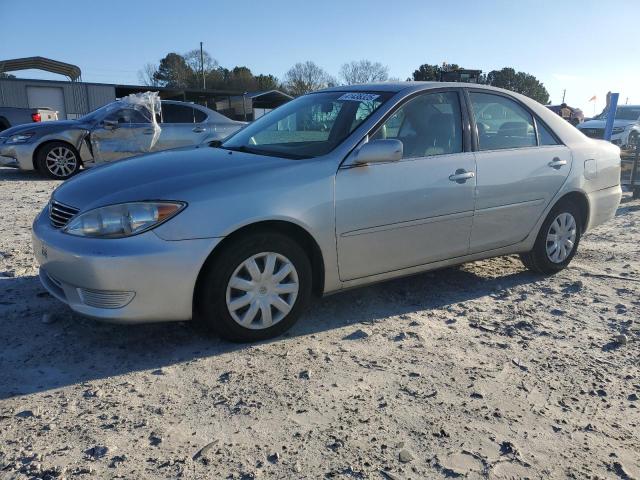 TOYOTA CAMRY LE 2005 with VIN 4T1BE32KX5U070353 - Photo from auction