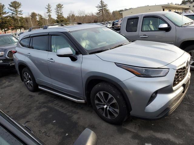 Photo 4 from auction – 2022 TOYOTA HIGHLANDER with VIN 5TDGZRBH9NS561457
