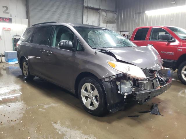 Photo 4 from auction – 2011 TOYOTA SIENNA LE with VIN 5TDKK3DCXBS095708