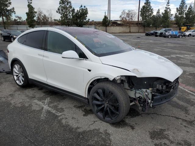 Photo 4 from auction – 2016 TESLA MODEL X with VIN 5YJXCBE27GF021211