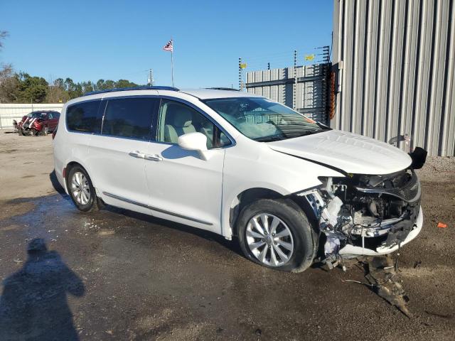 Photo 4 from auction – 2018 CHRYSLER PACIFICA T with VIN 2C4RC1BG0JR142550