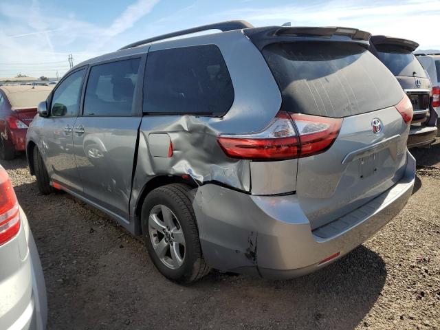 Photo 2 from auction – 2018 TOYOTA SIENNA LE with VIN 5TDKZ3DC0JS932928