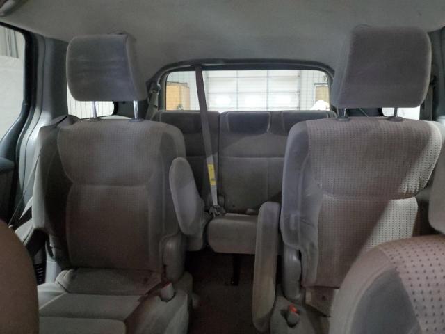 Photo 10 from auction – 2010 TOYOTA SIENNA CE with VIN 5TDKK4CC1AS328462