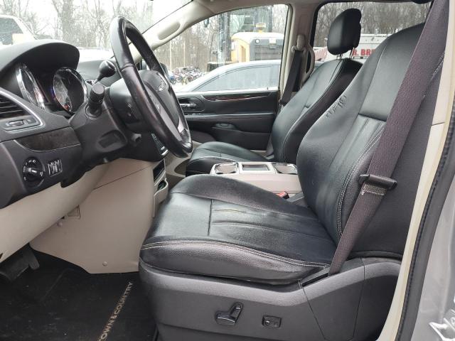 Photo 7 from auction – 2016 CHRYSLER TOWN & COU with VIN 2C4RC1BG8GR247118