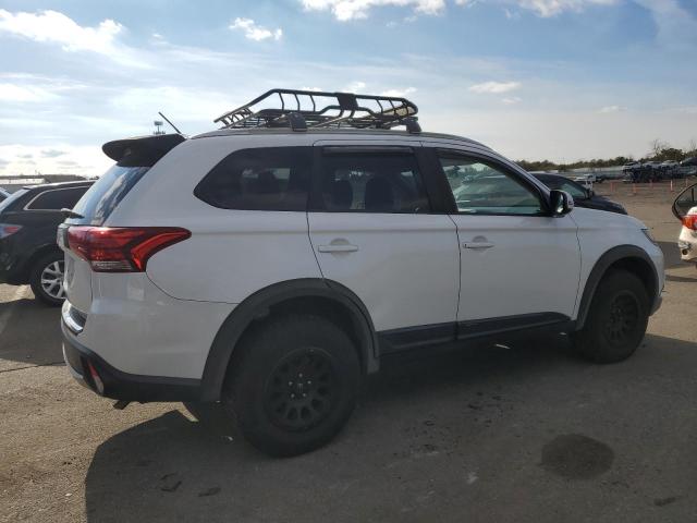 Photo 3 from auction – 2016 MITSUBISHI OUTLANDER with VIN JA4AZ3A33GZ049231