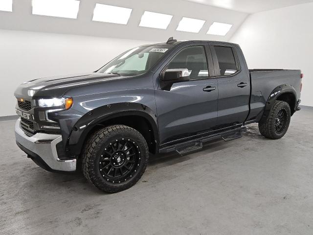 CHEVROLET SILVERADO 2020 with VIN 1GCRYDED1LZ256005 - Photo from auction