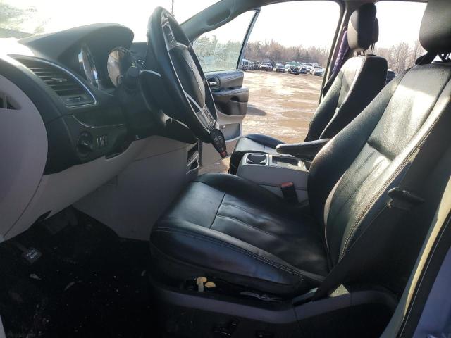 Photo 7 from auction – 2016 CHRYSLER TOWN & COU with VIN 2C4RC1BG2GR283936