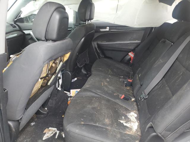 Photo 11 from auction – 2015 KIA SORENTO LX with VIN 5XYKT3A61FG643609