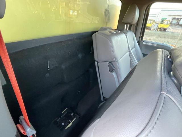 Photo 6 from auction – 2019 FORD F550 SUPER with VIN 1FDUF5GY2KEE44152