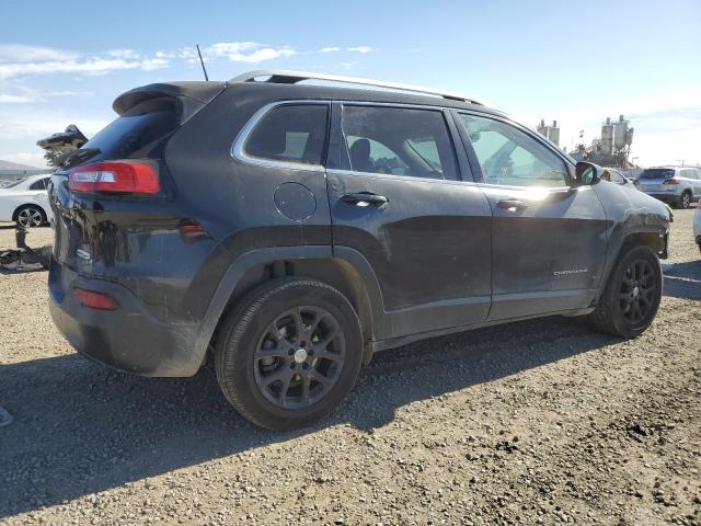 Photo 3 from auction – 2017 JEEP CHEROKEE L with VIN 1C4PJLCBXHW653471