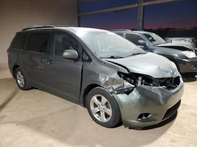 Photo 4 from auction – 2012 TOYOTA SIENNA LE with VIN 5TDKK3DC1CS199960