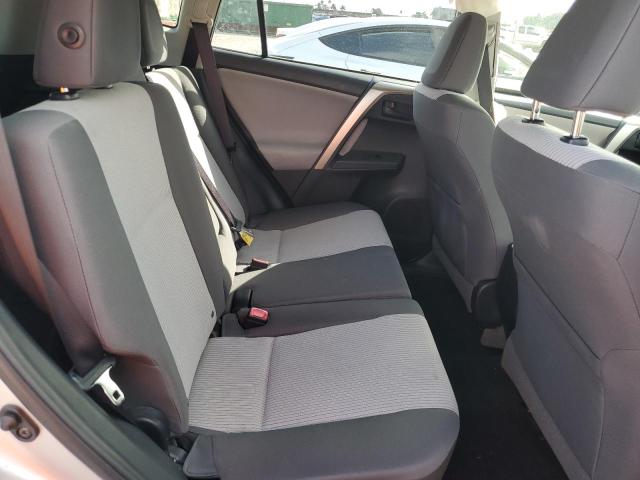Photo 11 from auction – 2015 TOYOTA RAV4 LE with VIN JTMZFREV5FJ056243