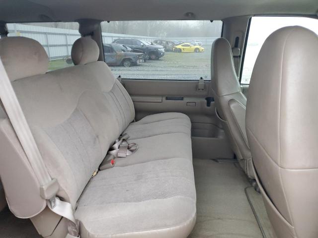 Photo 10 from auction – 2003 CHEVROLET ASTRO with VIN 1GNDM19X93B136526