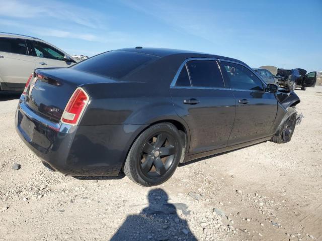 Photo 3 from auction – 2013 CHRYSLER 300 with VIN 2C3CCAAG4DH588996