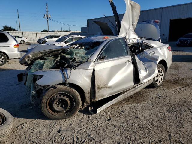 TOYOTA CAMRY BASE 2011 with VIN 4T1BF3EK6BU693571 - Photo from auction