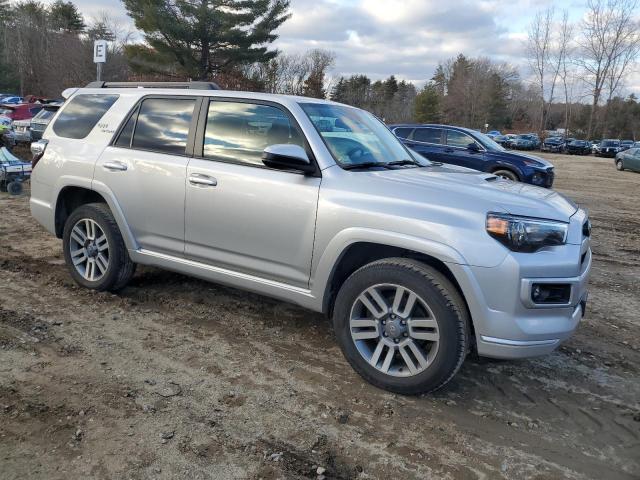 Photo 4 from auction – 2022 TOYOTA 4RUNNER SR with VIN JTESU5JR5N5992181