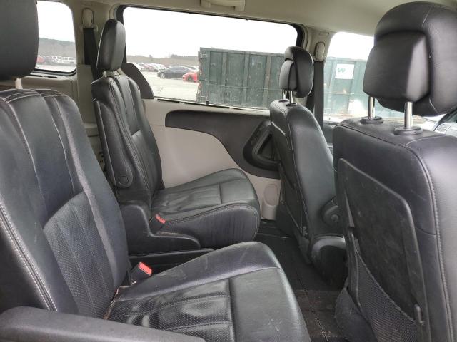 Photo 11 from auction – 2013 CHRYSLER TOWN & COU with VIN 2C4RC1CG3DR778088