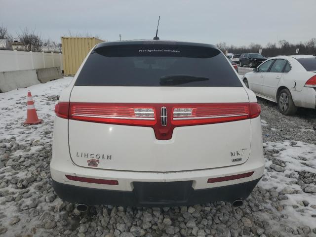Photo 6 from auction – 2016 LINCOLN MKT with VIN 2LMHJ5NK0GBL02369