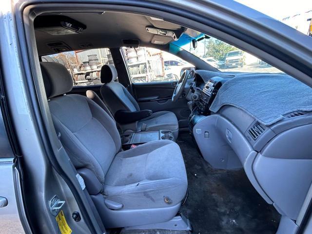 Photo 5 from auction – 2005 TOYOTA SIENNA CE with VIN 5TDZA23C65S223329