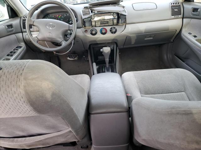 Photo 8 from auction – 2002 TOYOTA CAMRY LE with VIN JTDBE30K020056018
