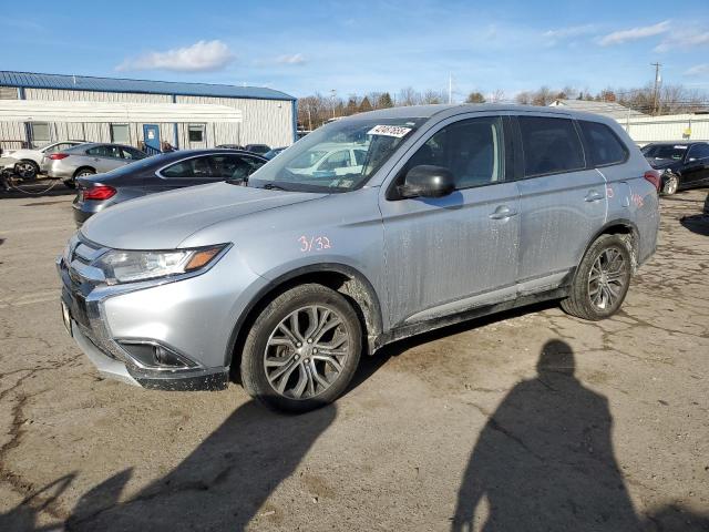 MITSUBISHI OUTLANDER 2017 مع رقم تعريف المركبة JA4AZ2A32HZ021335 - صورة من المزاد