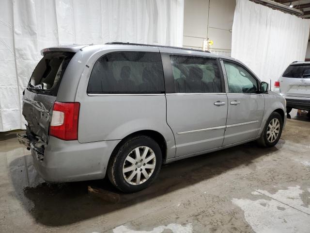 Photo 3 from auction – 2015 CHRYSLER TOWN & COU with VIN 2C4RC1BG1FR714779