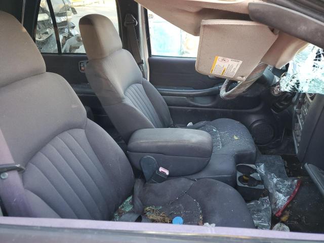 Photo 7 from auction – 2005 CHEVROLET BLAZER with VIN 1GNDT13X35K120000