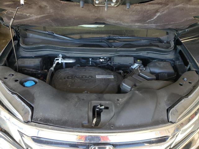 Photo 12 from auction – 2017 HONDA PILOT TOUR with VIN 5FNYF6H90HB057304
