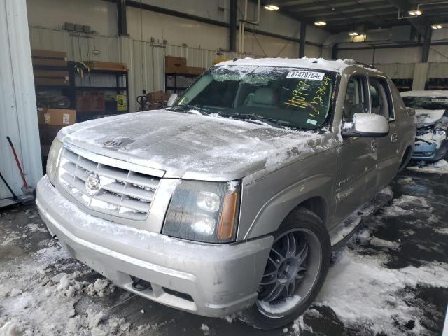 CADILLAC ESCALADE E 2004 مع رقم تعريف المركبة 3GYEK62N34G324955 - صورة من المزاد