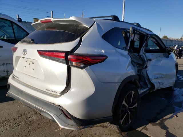 Photo 3 from auction – 2022 TOYOTA HIGHLANDER with VIN 5TDJZRBH7NS186903