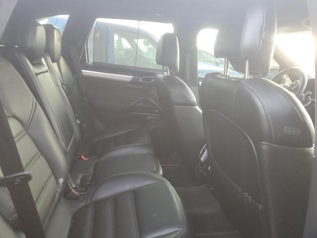 Photo 11 from auction – 2017 PORSCHE CAYENNE GT with VIN WP1AD2A28HLA83870