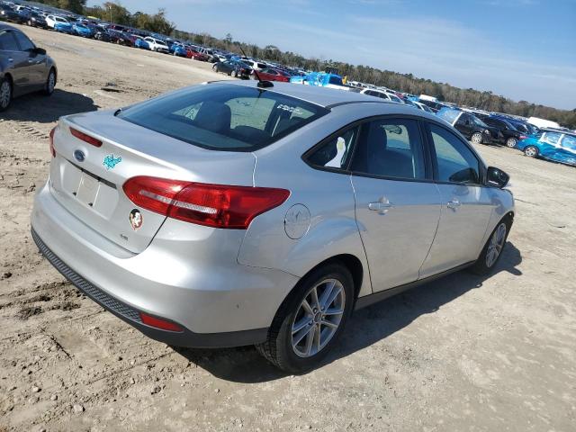 Zdjęcie 3 z aukcji – 2018 FORD FOCUS SE z VIN 1FADP3F2XJL252786