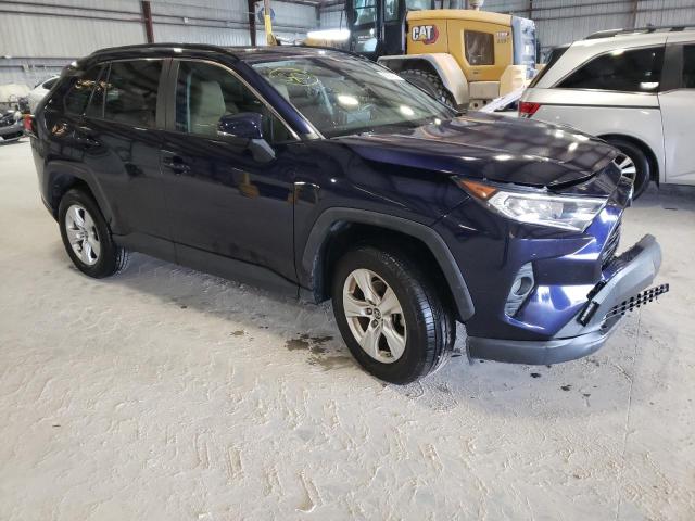 Photo 4 from auction – 2019 TOYOTA RAV4 XLE with VIN JTMW1RFV0KD501920