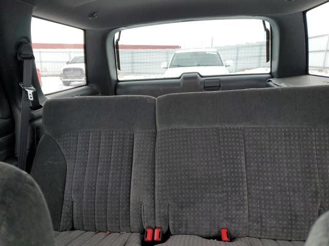 Photo 10 from auction – 2002 CHEVROLET BLAZER with VIN 1GNDT13WX2K154700