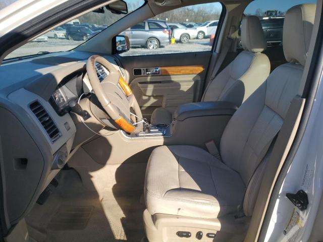 Photo 7 from auction – 2007 LINCOLN MKX with VIN 2LMDU88C97BJ19936
