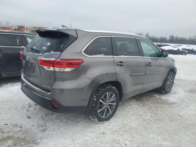 Photo 3 from auction – 2018 TOYOTA HIGHLANDER with VIN 5TDJZRFH3JS881478