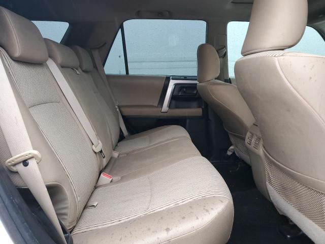 Photo 11 from auction – 2010 TOYOTA 4RUNNER SR with VIN JTEBU5JR2A5006583