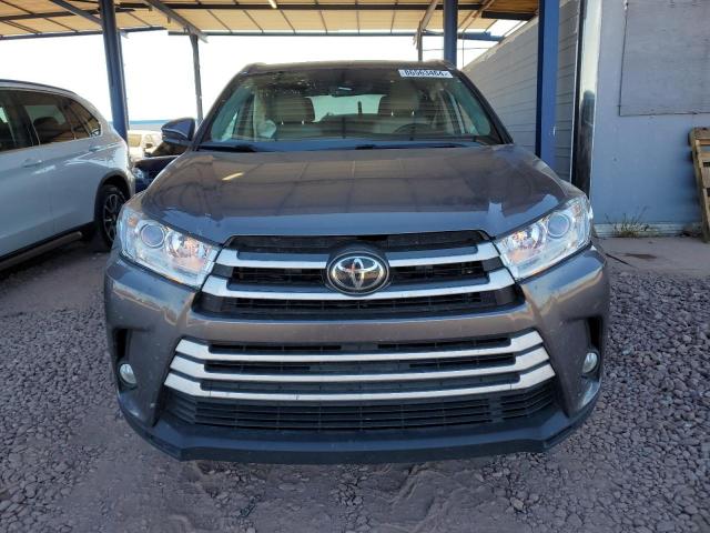 Photo 5 from auction – 2019 TOYOTA HIGHLANDER with VIN 5TDJZRFH3KS985194