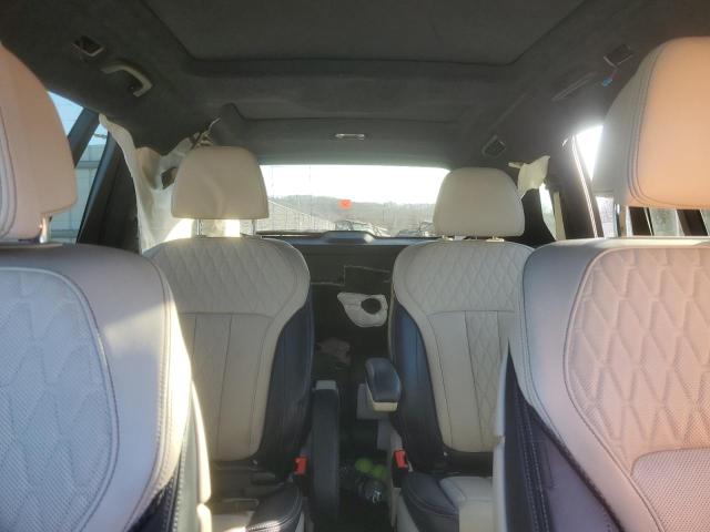Photo 10 from auction – 2021 BMW X7 M50I with VIN 5UXCX6C03M9E15369