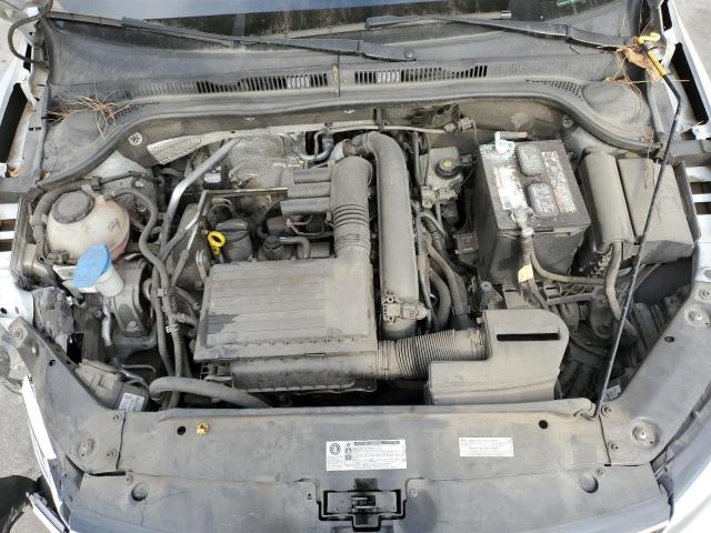 Photo 11 from auction – 2018 VOLKSWAGEN JETTA S with VIN 3VW2B7AJ7JM251578