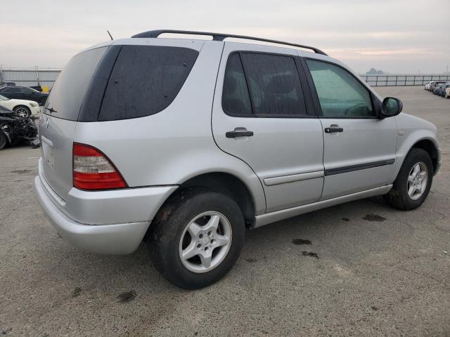 Photo 3 from auction – 2001 MERCEDES-BENZ ML 320 with VIN 4JGAB54E31A236148