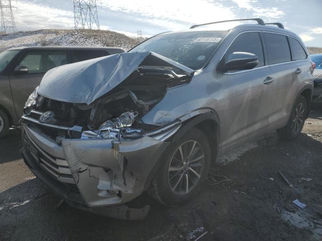 TOYOTA HIGHLANDER 2017 with VIN 5TDJZRFH8HS450063 - Photo from auction