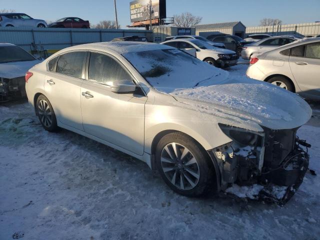Photo 4 from auction – 2017 NISSAN ALTIMA 2.5 with VIN 1N4AL3AP8HC255195