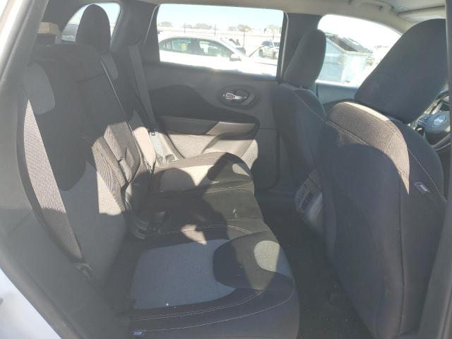 Photo 11 from auction – 2018 JEEP CHEROKEE L with VIN 1C4PJLCB1JD560615