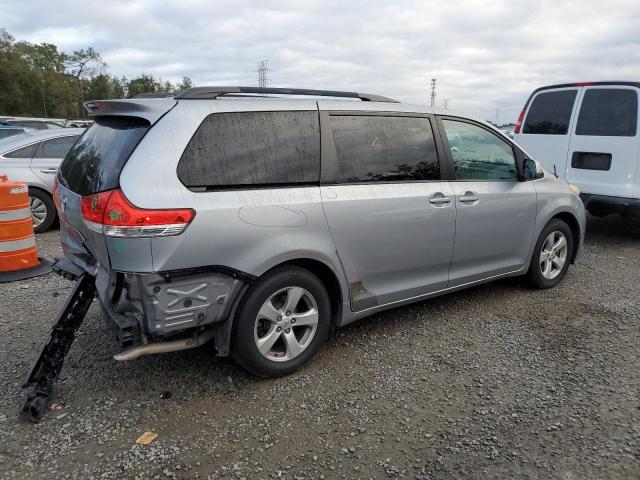 Photo 3 from auction – 2012 TOYOTA SIENNA LE with VIN 5TDKK3DC2CS182066