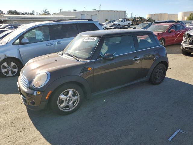 MINI COOPER 2011 with VIN WMWSU3C50BT091615 - Photo from auction