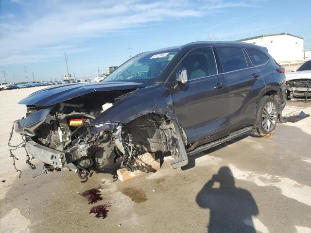TOYOTA HIGHLANDER 2022 with VIN 5TDFZRAH4NS124236 - Photo from auction
