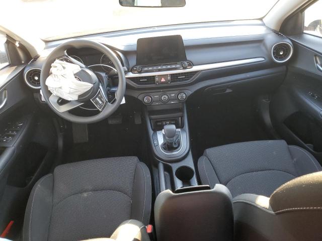 Photo 8 from auction – 2021 KIA FORTE FE with VIN 3KPF24AD4ME408222