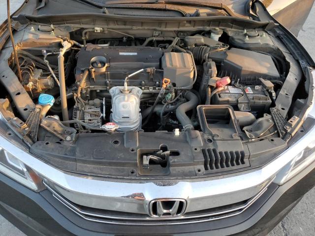 Photo 11 from auction – 2017 HONDA ACCORD LX with VIN 1HGCR2F31HA041874