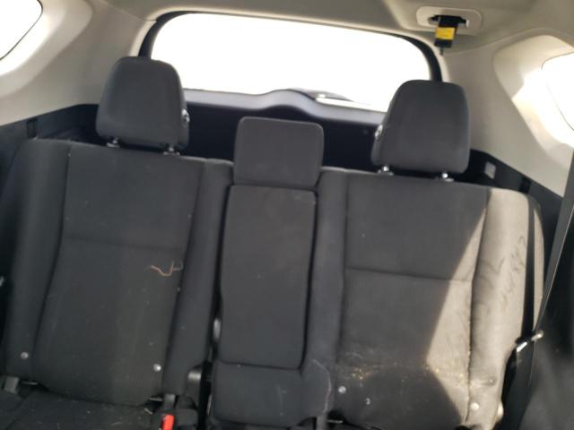 Photo 10 from auction – 2018 TOYOTA RAV4 LE with VIN 2T3ZFREV9JW478607